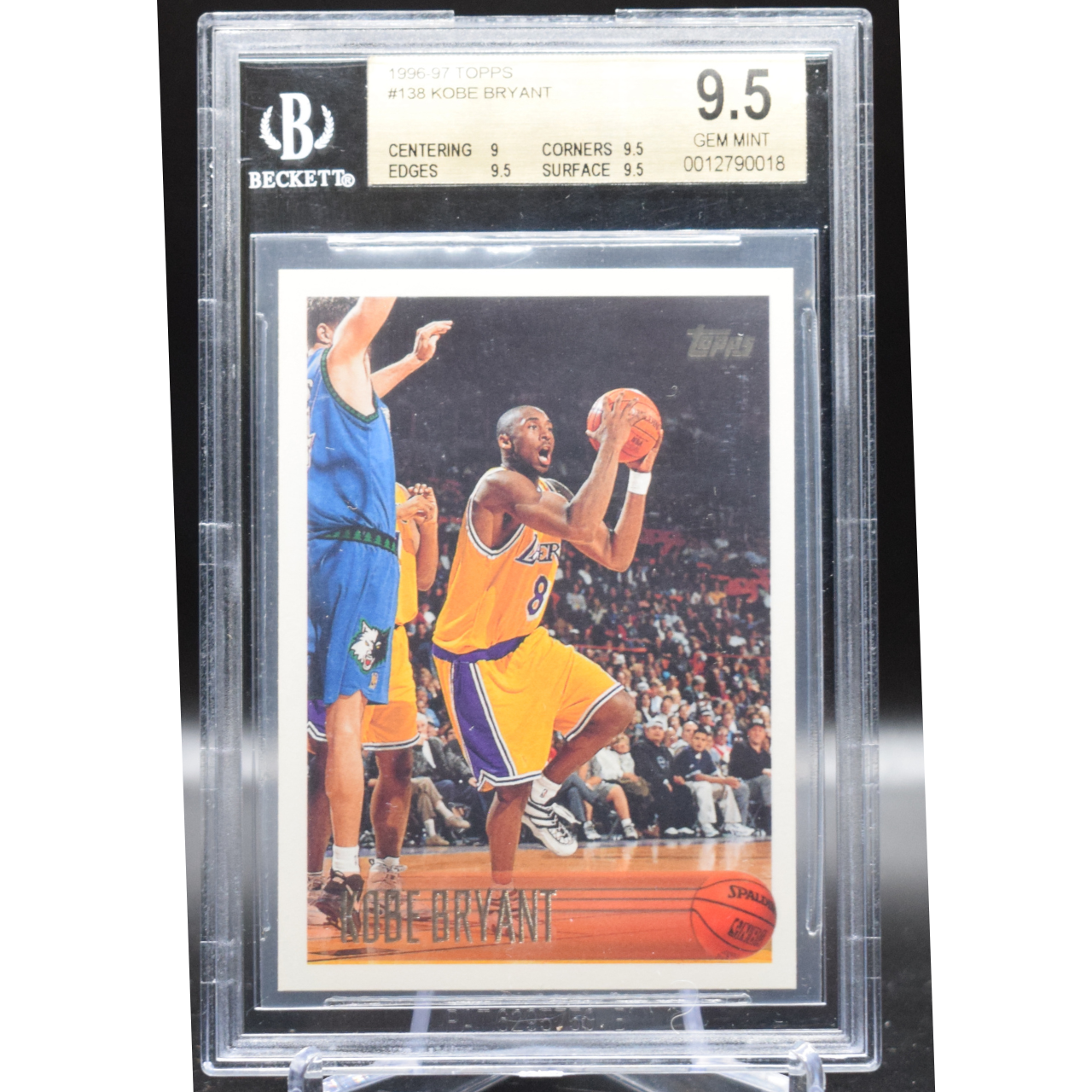 1996 Topps - Kobe Bryant 138 - Rookie - Beckett 9.5