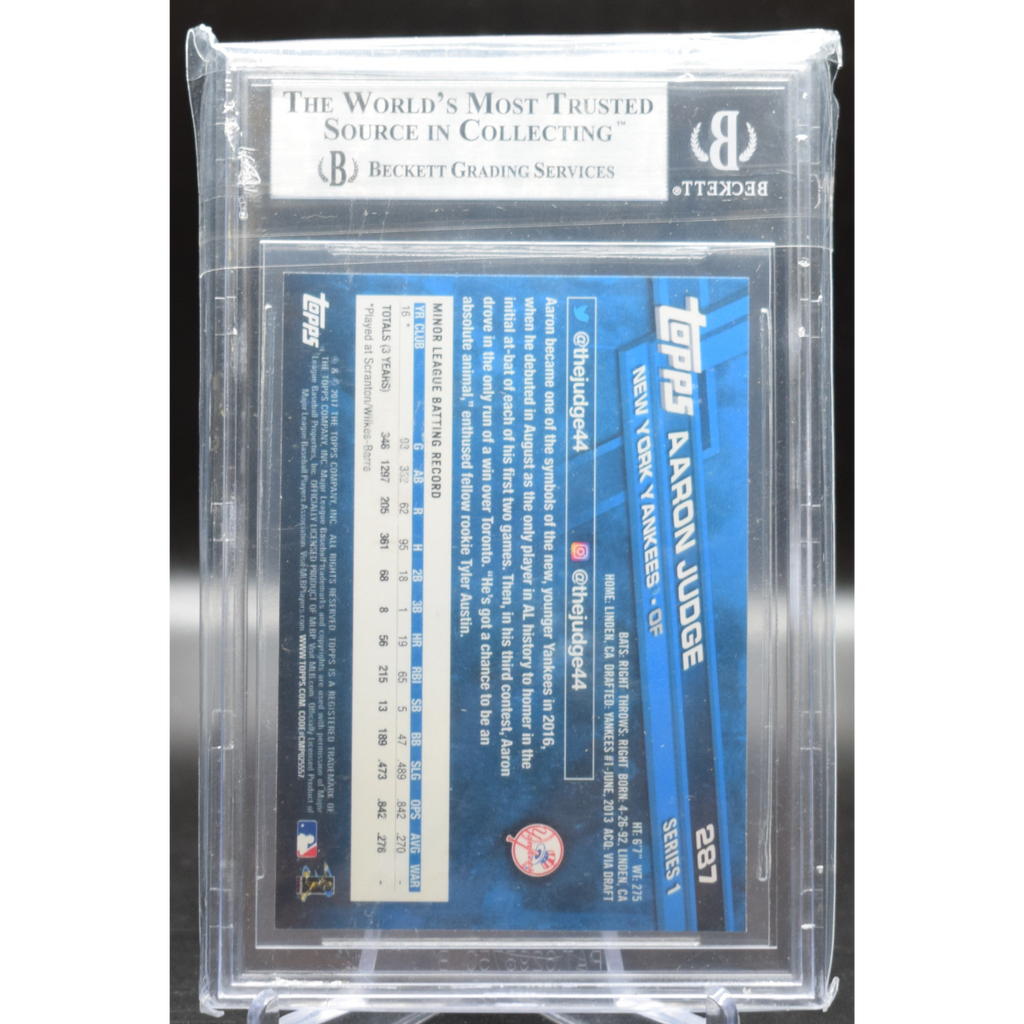 2017 Topps - Aaron Judge 287 - Arms over Railing - Beckett 9